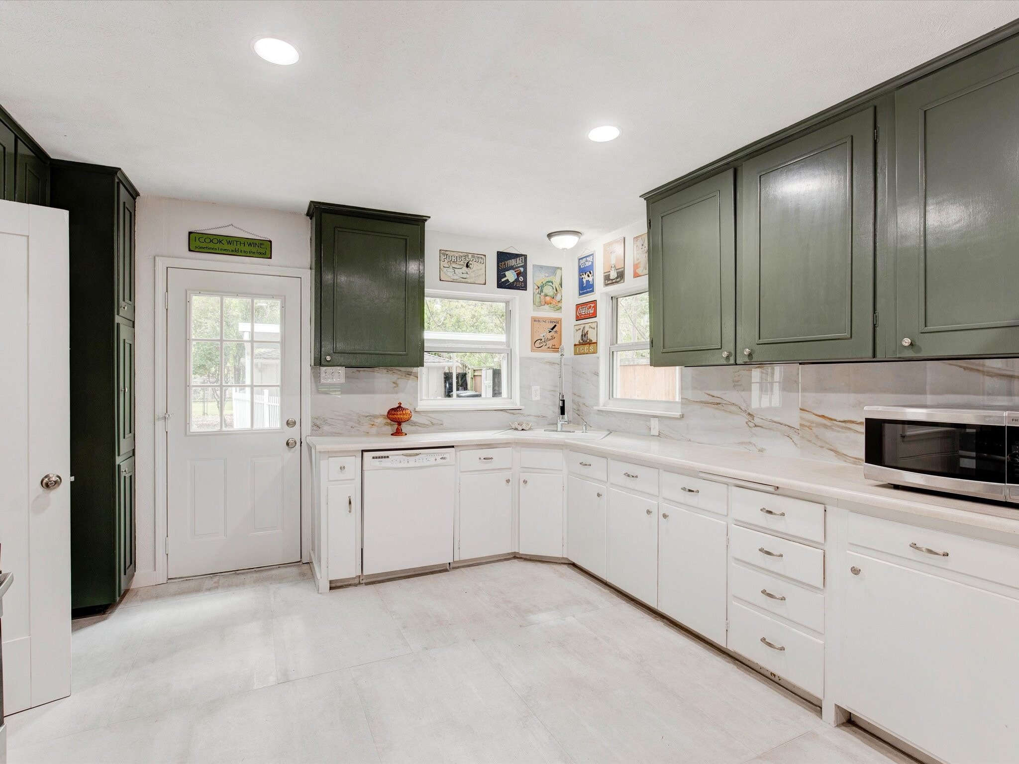 Building Photo - 3727 W Biddison St