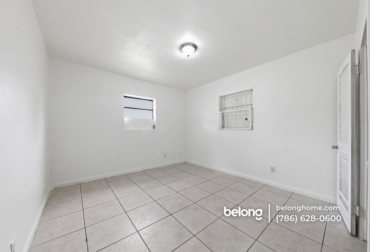 Building Photo - 280 Seaman Ave