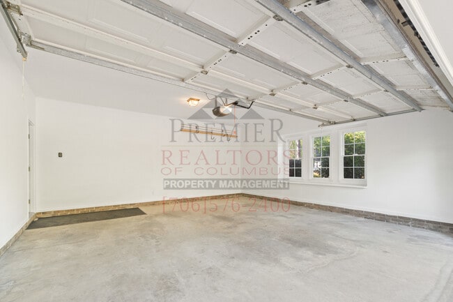 Building Photo - 6157 Bristol Blvd