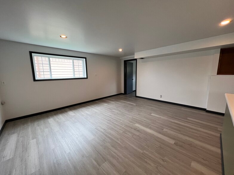 Building Photo - 21304 3rd Ave S