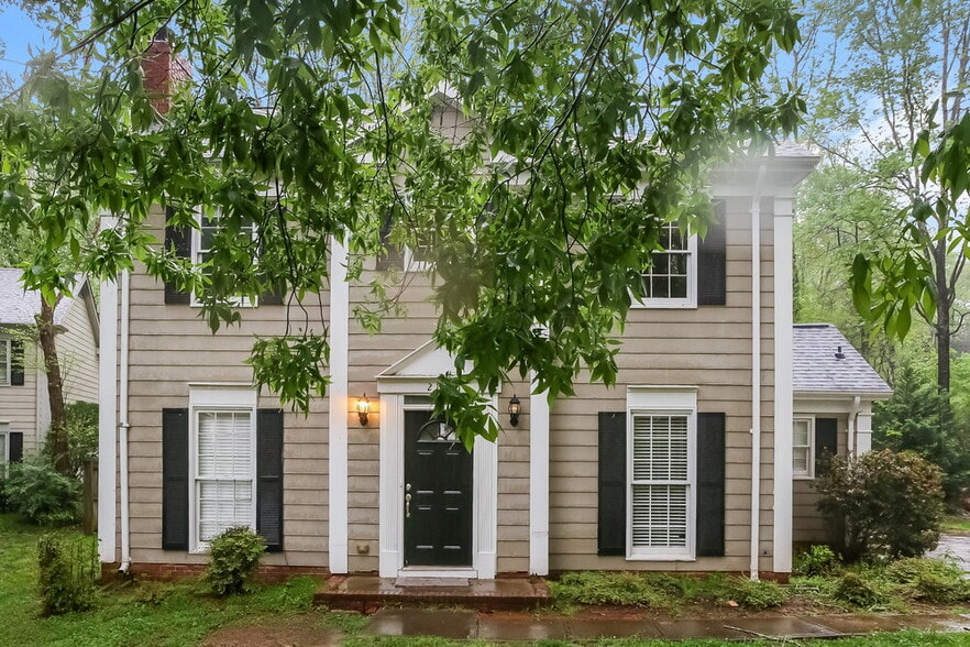 Building Photo - 2134 Dembrigh Ln