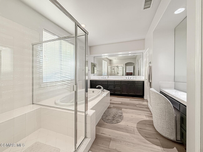 Building Photo - 5816 Painted Pony Cir