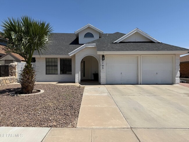 Primary Photo - 4705 Loma Grande Dr