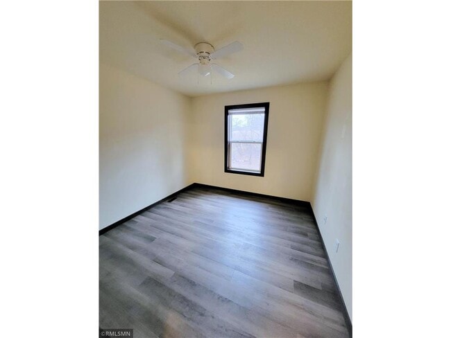 Building Photo - 303 S Wasson Ln
