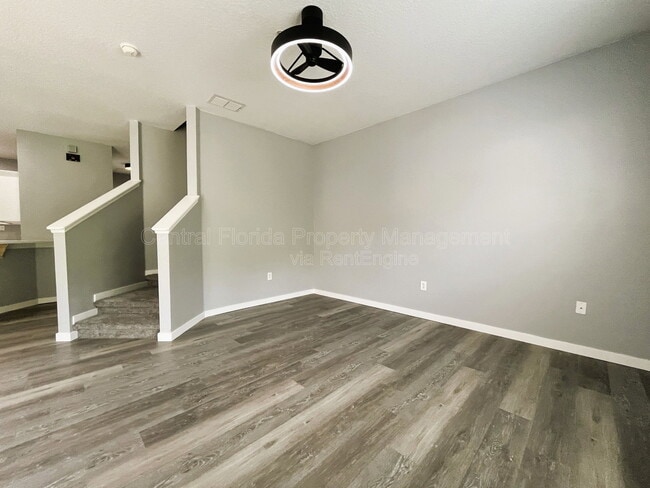 Building Photo - 6682 S Goldenrod Rd