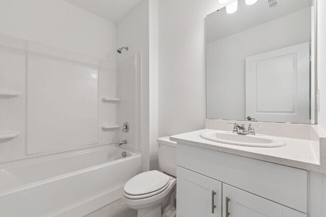 Building Photo - Spacious 5 Bedroom with 3 Baths + Bonus & 2,673 Sq Ft of Comfort in Edgewater, FL!