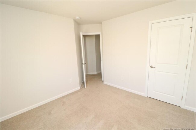 Building Photo - 244 Amber Acorn Ave