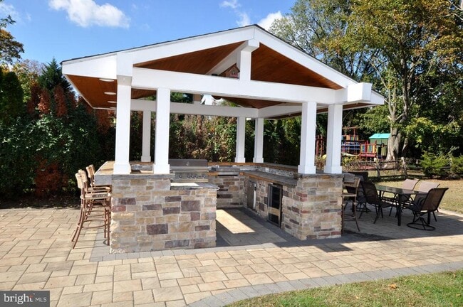 Building Photo - 154 Old Marlton Pike