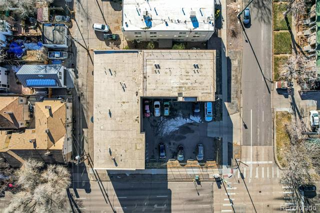 Building Photo - 590 Logan St