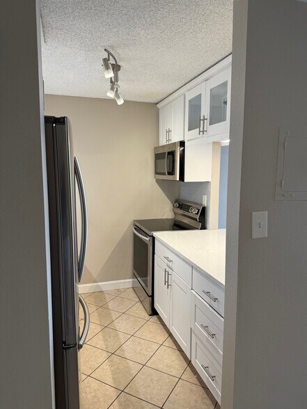 Kitchen - 2 Adams St