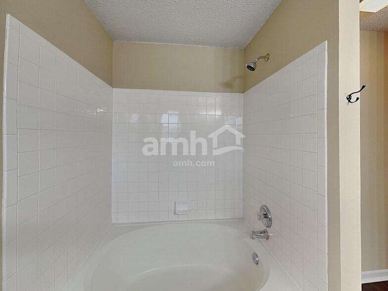 Building Photo - 356 Sunbeam Ln