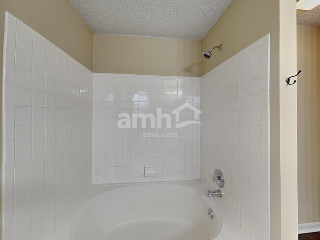 Building Photo - 356 Sunbeam Ln