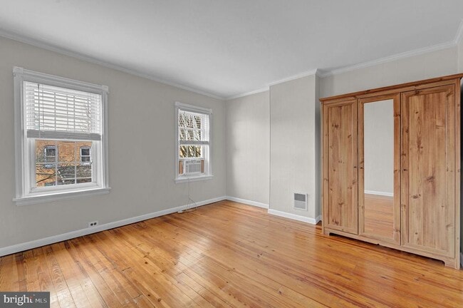 Building Photo - 1613 Laurel St