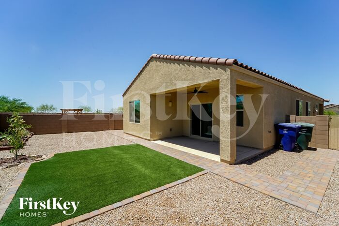 Building Photo - 7519 S Via Rancho La Costa
