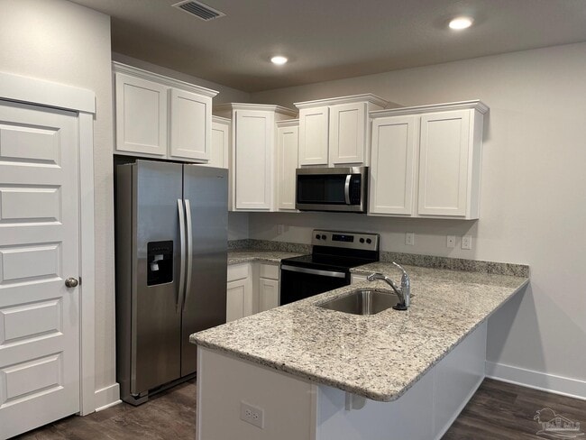 Building Photo - 1650 Iroquois Ct