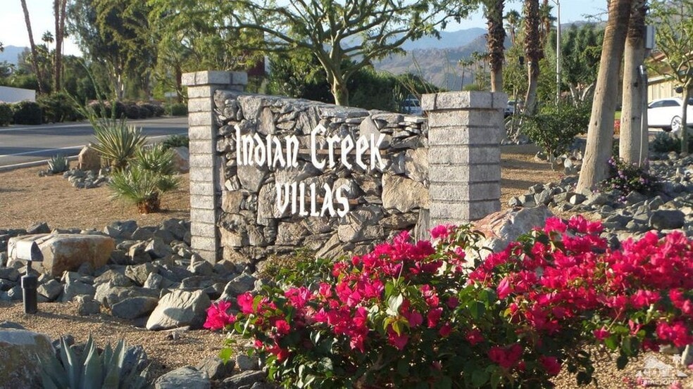 Building Photo - 72701 Willow St