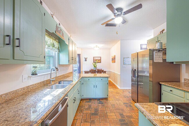 Building Photo - 118 Donna Cir