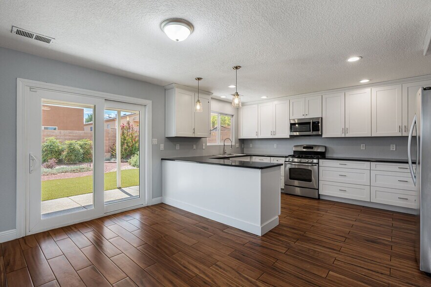 Kitchen - 8201 Wolverine Dr NW