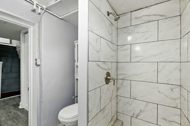 Building Photo - 336 Magnolia Ter