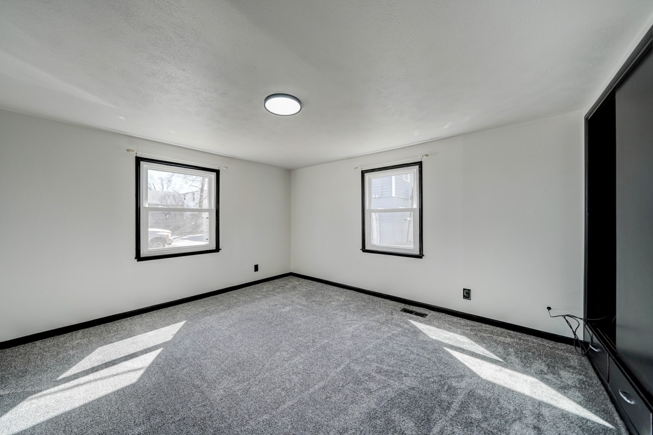 Building Photo - 4808 Hillside St