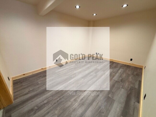 Building Photo - 33181 Wenatchi Trail