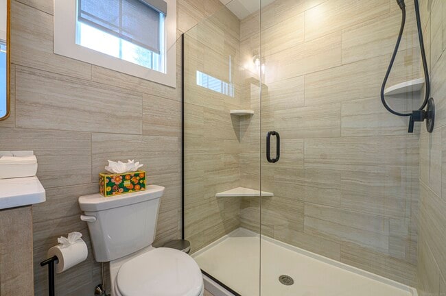 Building Photo - 2620 Main St