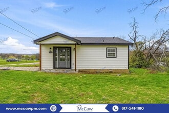 Building Photo - 5901 Farnsworth Ave