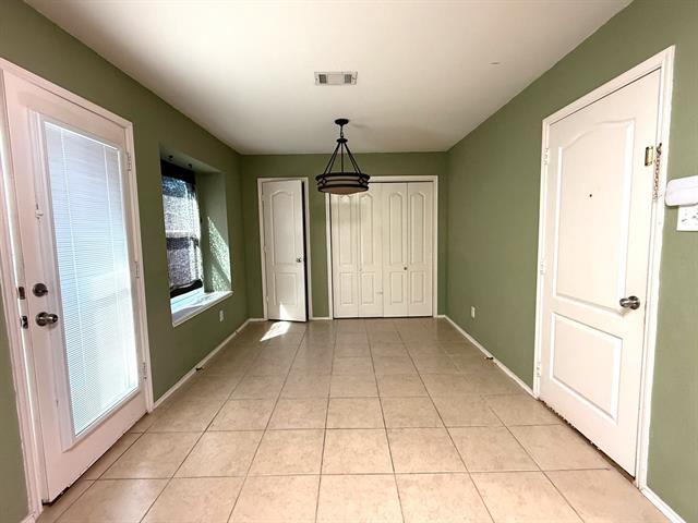 Building Photo - 3901 Granby Ln