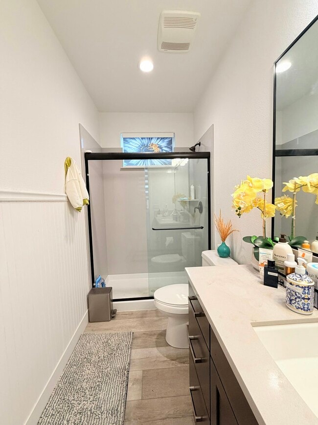 Building Photo - 1676 S Central Pkwy