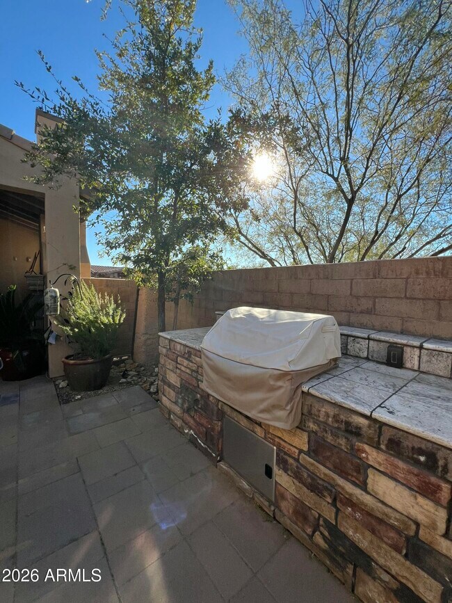 Building Photo - 8712 EASTWOOD Cir