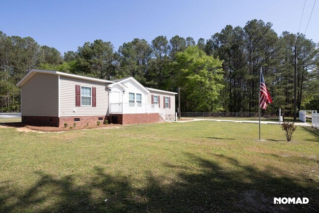 Building Photo - *BRAND NEW* 3 Bedroom Single Family – Mode...