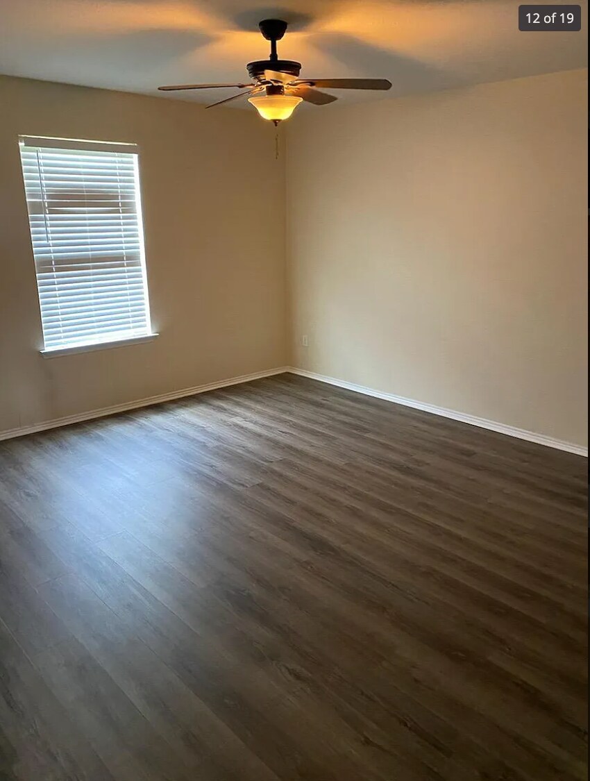 Building Photo - 6009 Adair Dr