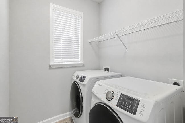Building Photo - 6504 Brooklake Ct SE