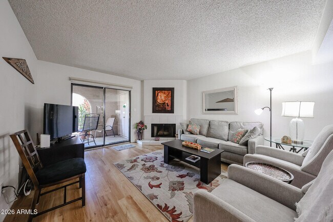 Building Photo - 9430 E Mission Ln