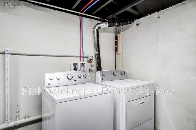 Building Photo - 4308 Turf Ln