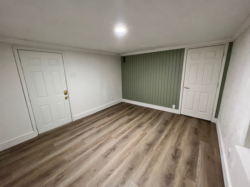 Building Photo - 5137 Dartmouth Ave N