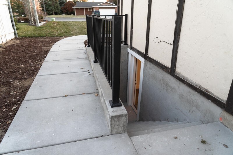 Building Photo - 2235 E 9800 S