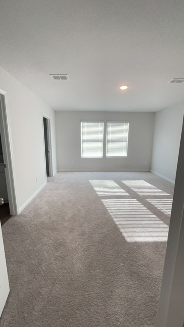 Building Photo - Stunning 5 Bedroom Home in Cane Bay