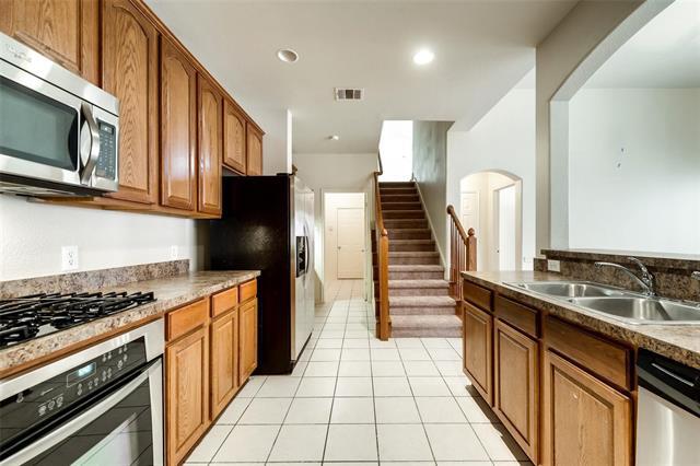 Building Photo - 9248 Park Garden Dr