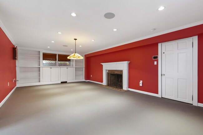 Building Photo - 103 Pleasant Ridge Rd