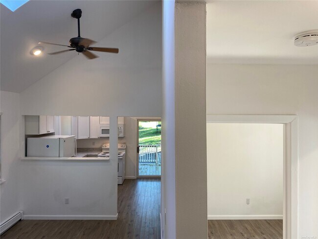 Building Photo - 26 Dryad Rd