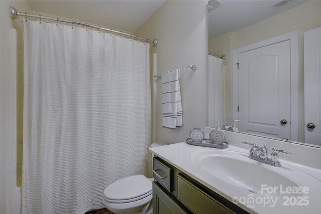 Building Photo - 9810 Daufuskie Dr