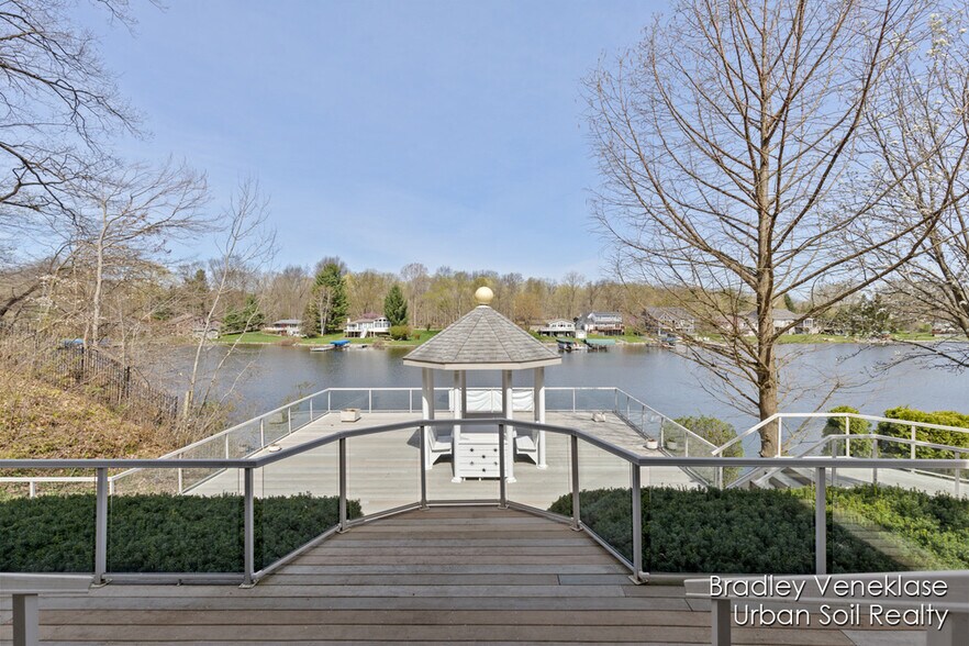 Building Photo - 7635 Sandy Hollow Ln SE