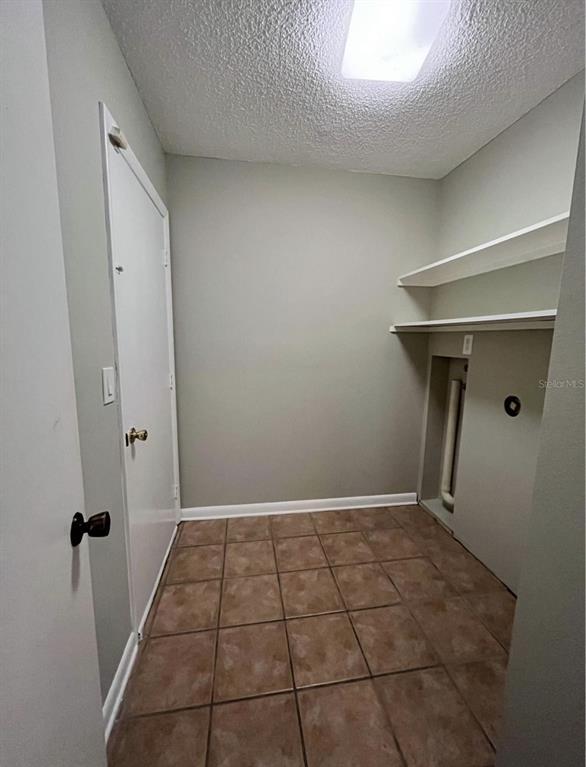 Building Photo - 2224 Willow Tree Trail