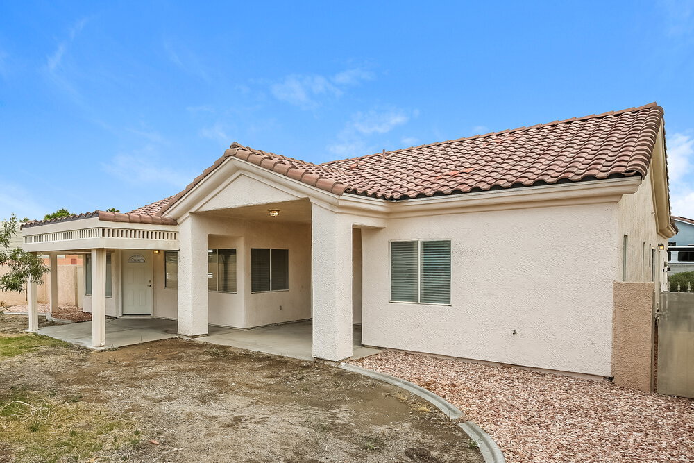 Building Photo - 5637 Island Mist St