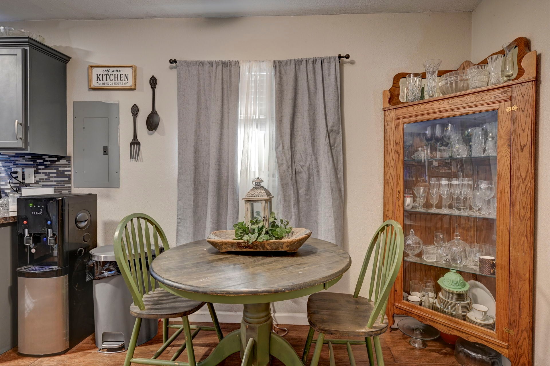 Building Photo - 1222 Hartford St