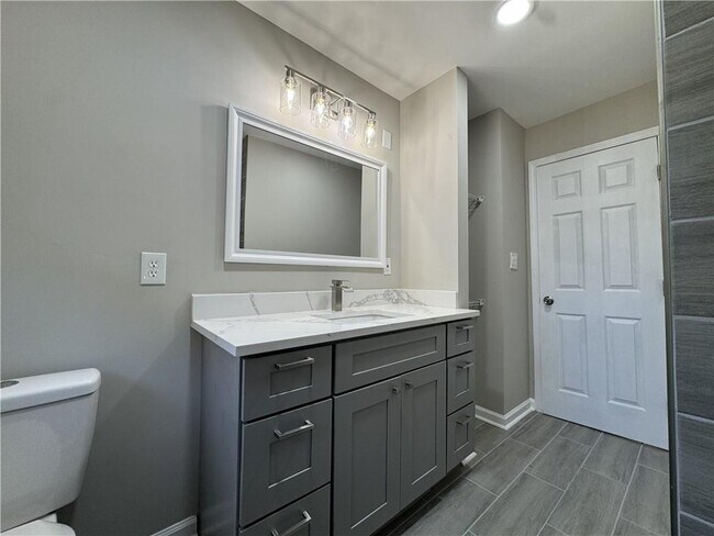 Building Photo - 3489 Creighton Rd SW