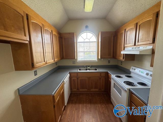 Building Photo - 2604 Autumn Ridge Dr SW