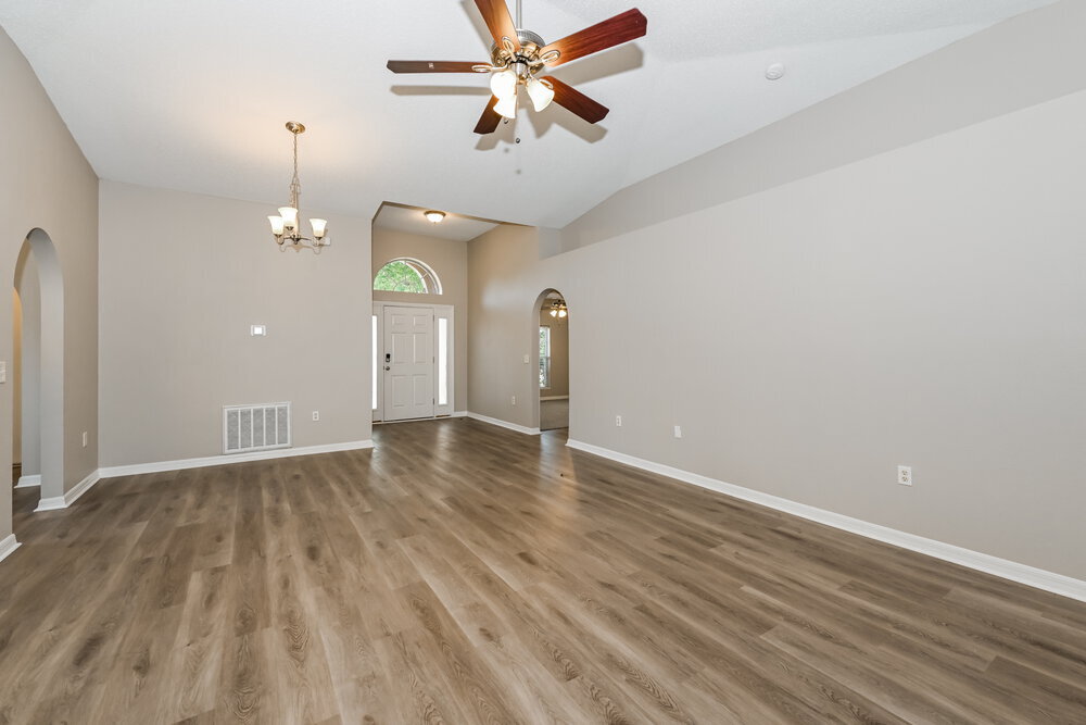 Building Photo - 9341 Thunderbolt Dr