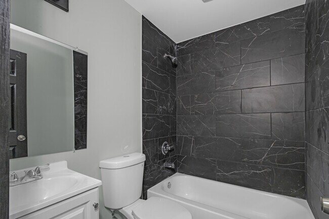 Building Photo - 2496 Malone Ave